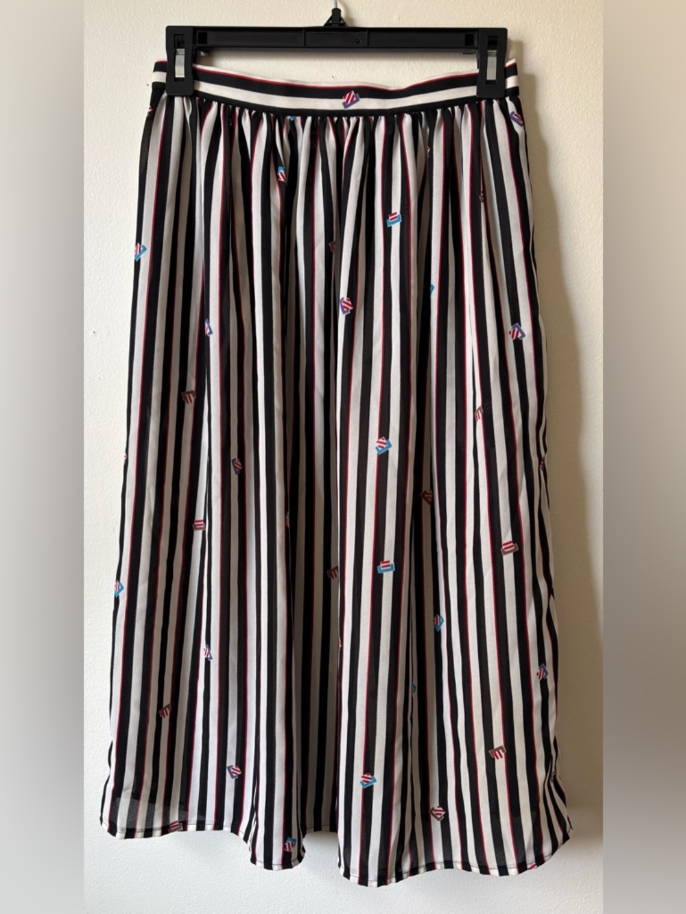 Ms Chaus Vintage 90’s Striped A-Line Skirt with Red and Blue Accents Size 10